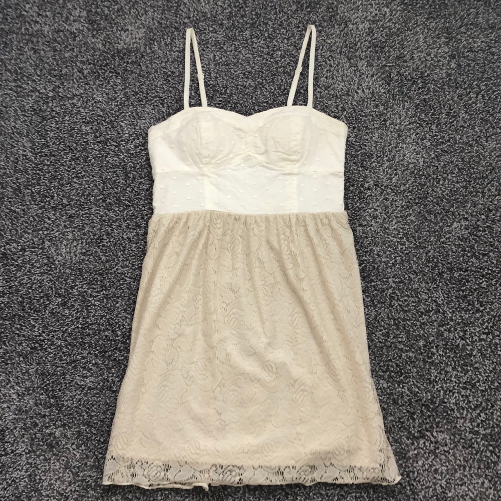 American Eagle Outfitters short lace dress
